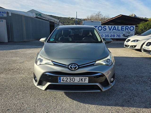 Foto vehiculo TOYOTA AVENSIS
