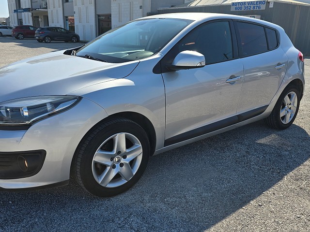 Foto vehiculo RENAULT MEGANE