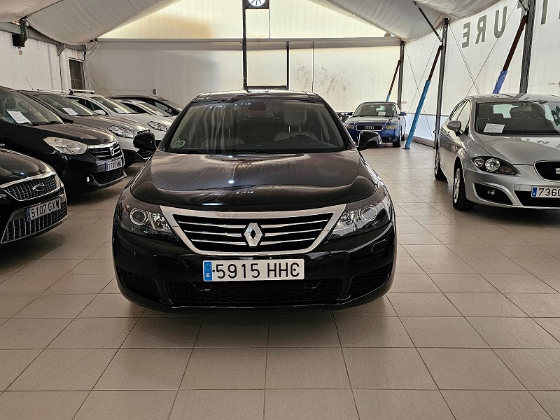 Foto RENAULT LATITUDE